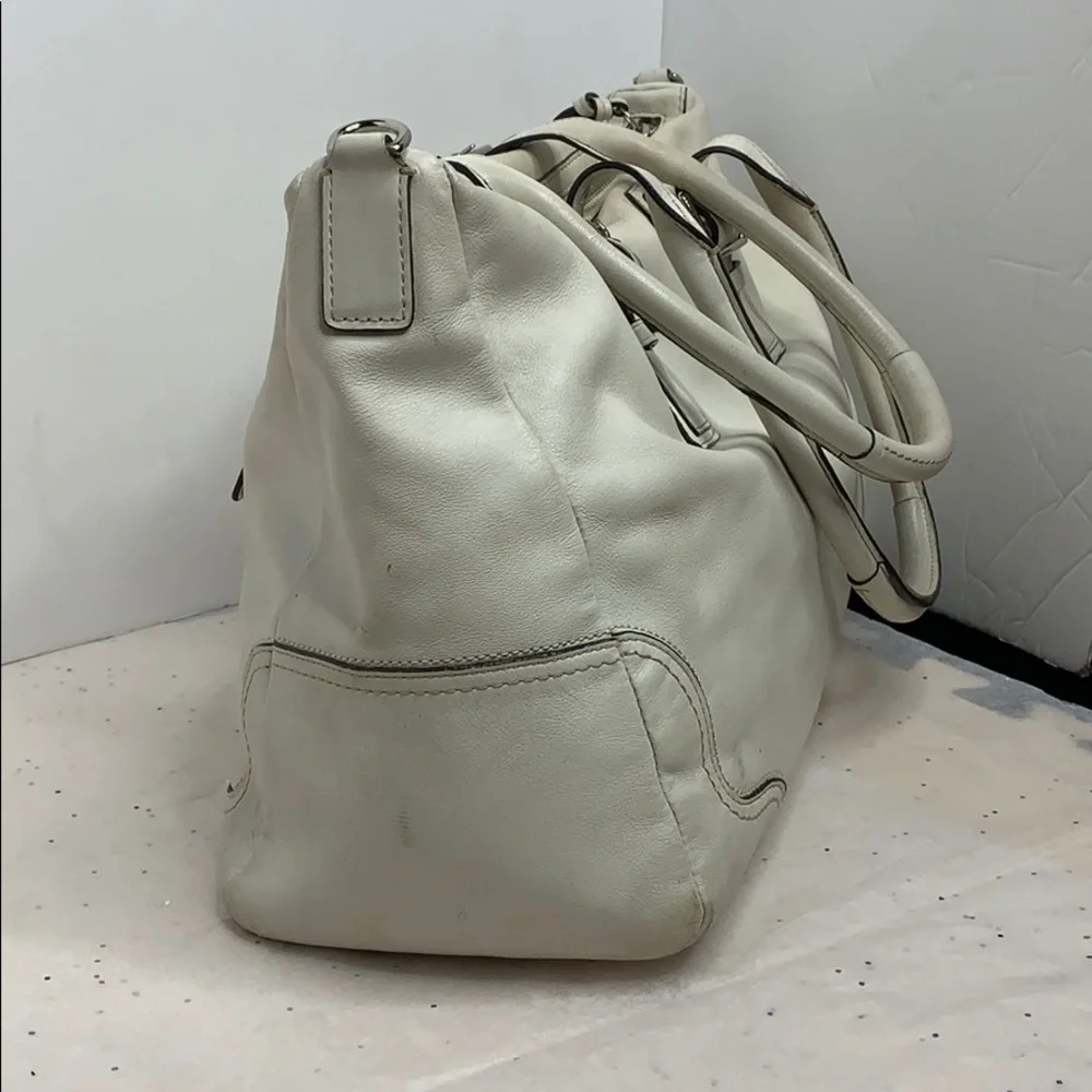 Coach Hampton -F13811 White Leather Satchel